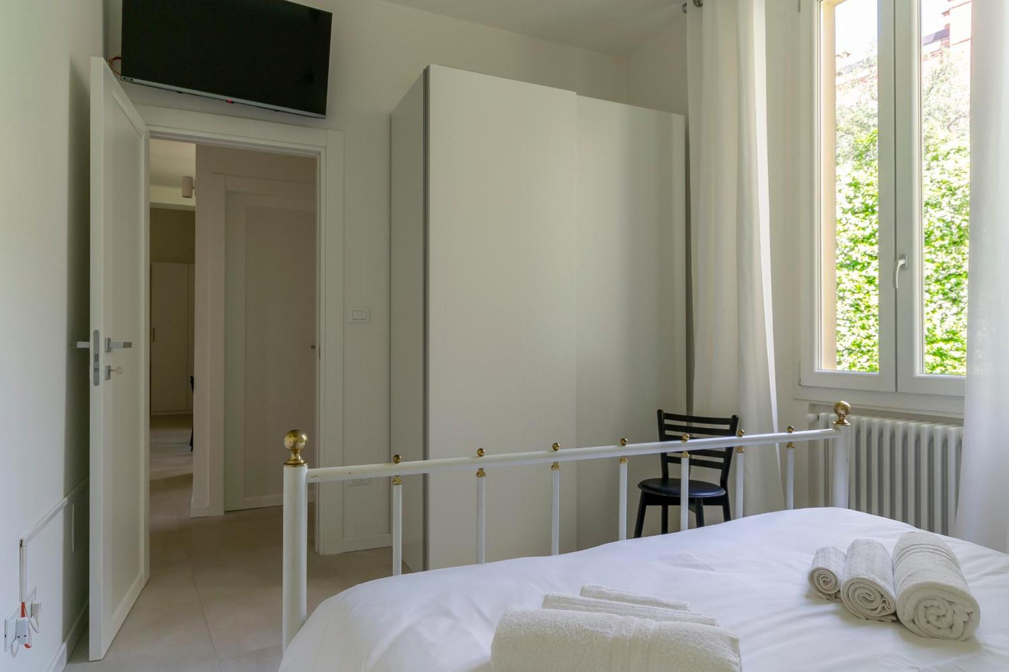 Apartment Amos - 5 Minutes From Piazza Maggiore Bologna Exterior foto